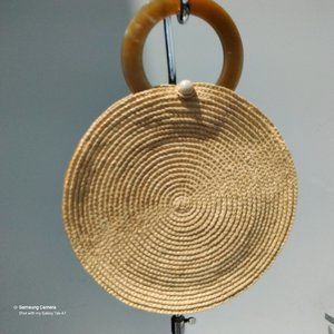 Vintage Round Tan Woven Rattan Straw Boho Amber Lucite Handle & Ball Close Purse